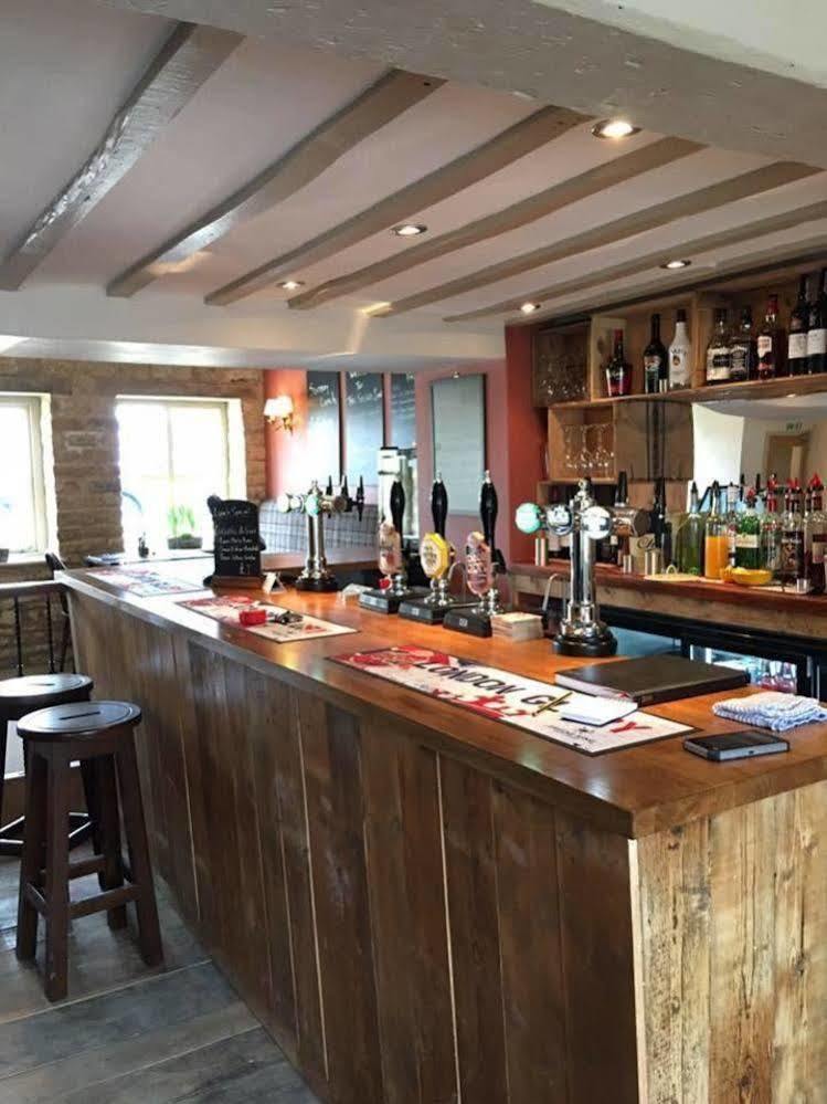 The Salford Inn Chipping Norton Bagian luar foto